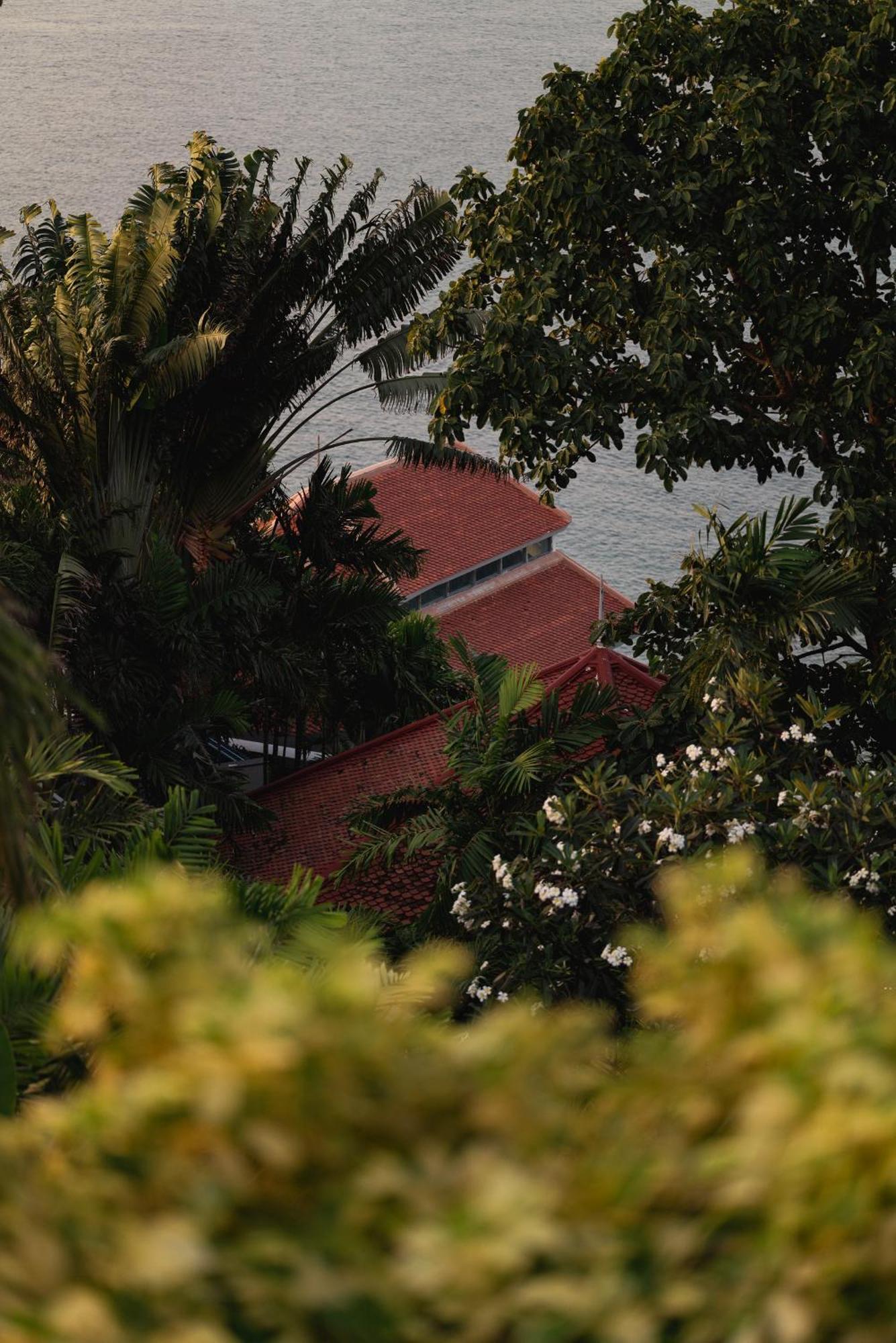Amatara Welleisure Resort Panwa Beach Exteriér fotografie The house of the Ambassador of the United States to the Philippines